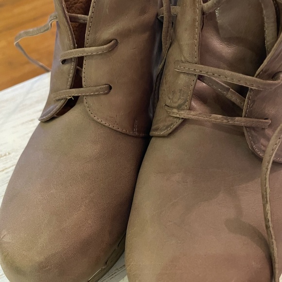 Leather clogs bought in Buenas Aires - Picture 2 of 8